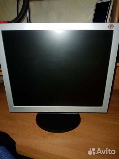 Монитор samsung