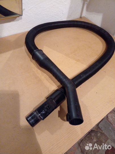 Шланг для пылесоса бытового