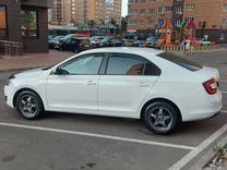 Skoda Rapid 1.6 AT, 2018, 217 000 км, с пробегом, цена 1 050 000 руб.