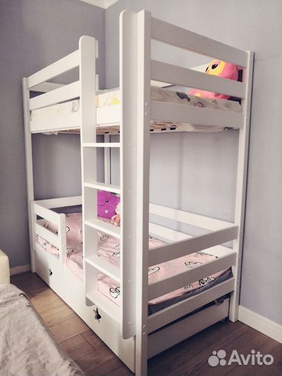 Детская кровать двухъярусная