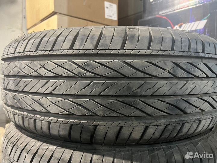 Tracmax X-Privilo H/T 225/60 R17 99H