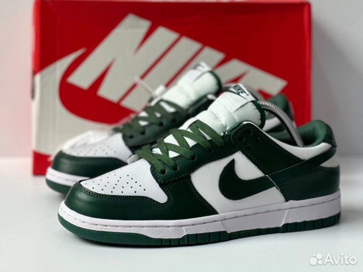Nike dunk low varsity green
