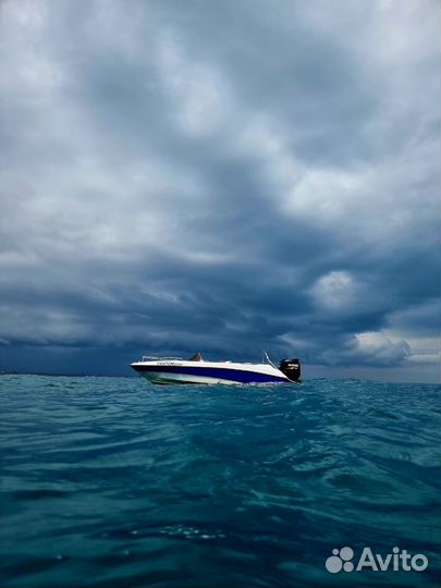Продаётся Катер с буксируемыми аттракционами