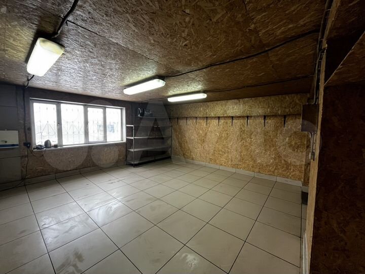 Гараж, > 30 м²