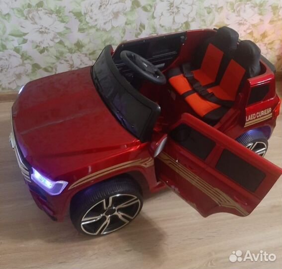 Детский электромобиль