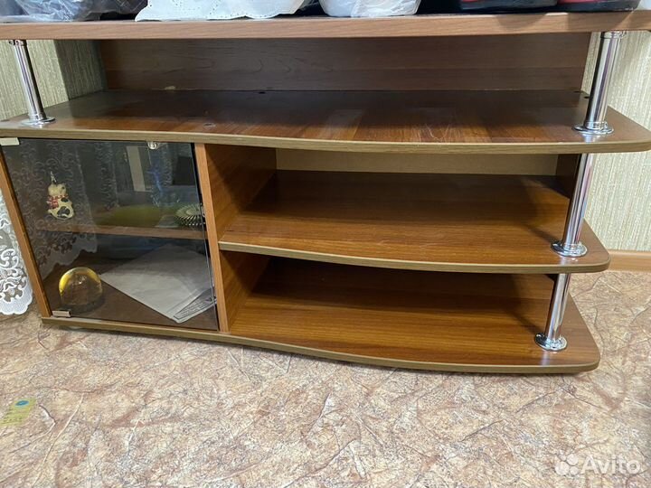 Тумба под телевизор