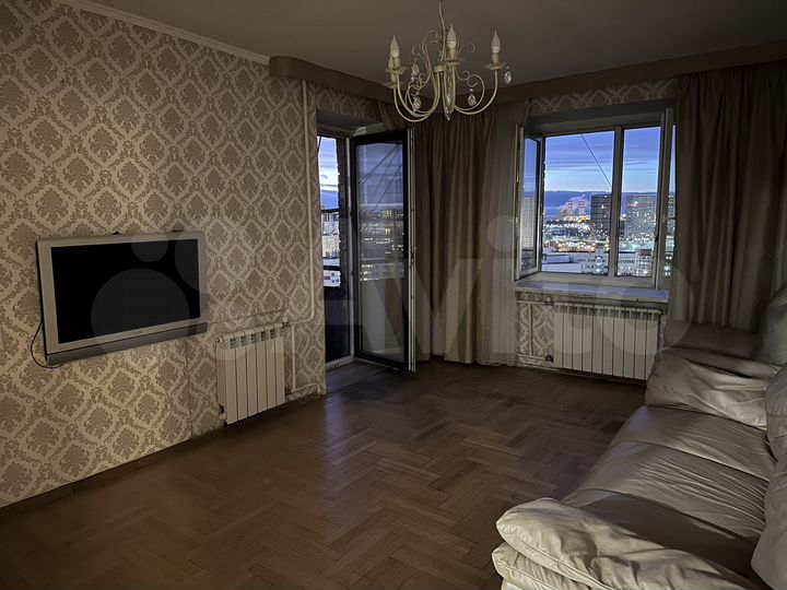 3-к. квартира, 91 м², 15/15 эт.