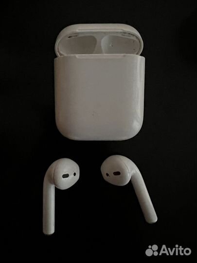 Беспроводные наушники apple airpods