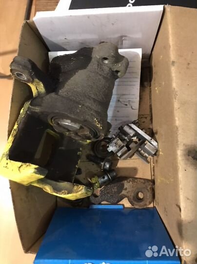 Суппорт задний левый на аккорд 9