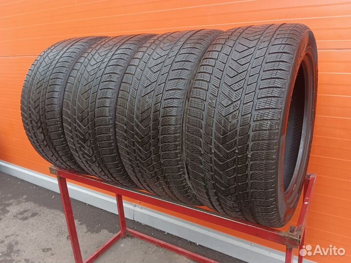 Pirelli Scorpion Winter 295/45 R19