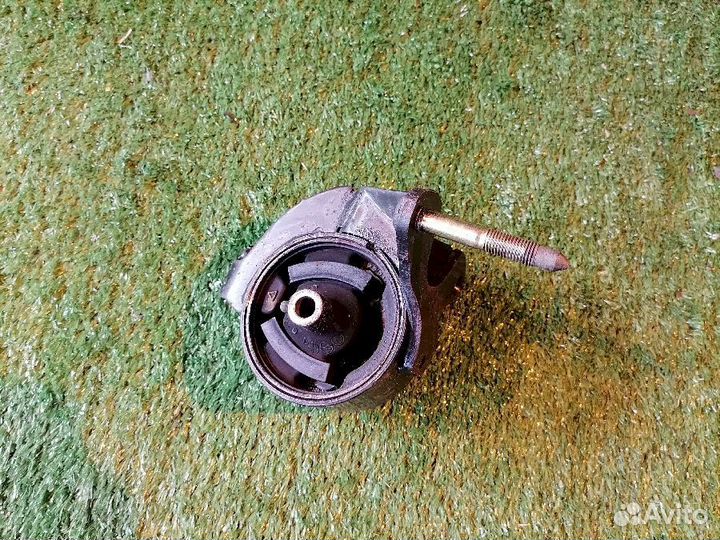 Опора двигателя (подушка двс) передняя правая 1121