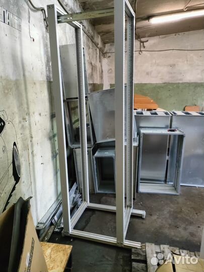 Стойка для серверной