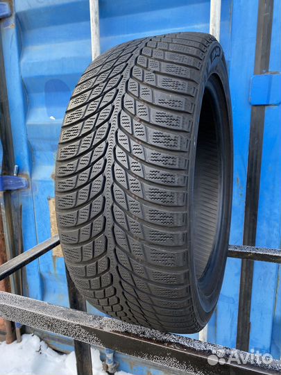 Bridgestone Blizzak LM-32 225/50 R17