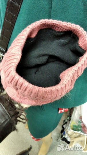 Новые с помпоном шапки