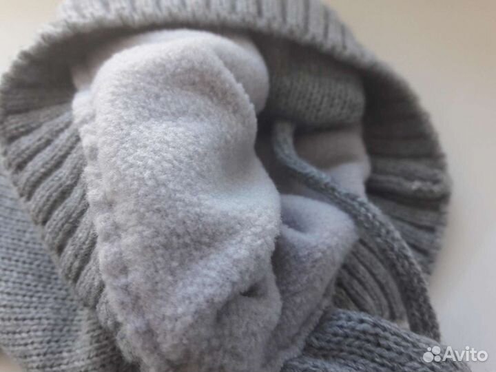 Шапка детская на флисе с завязками, новая