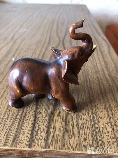Статуэтка слон