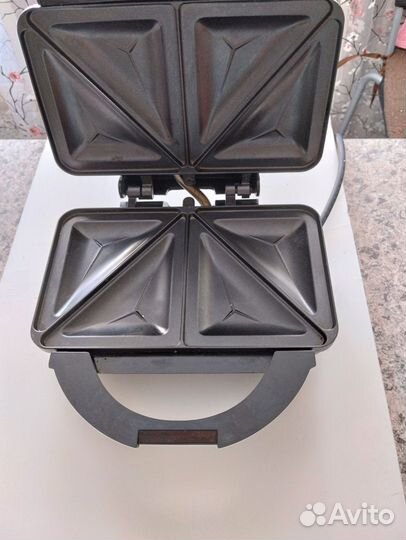 Сендвичница