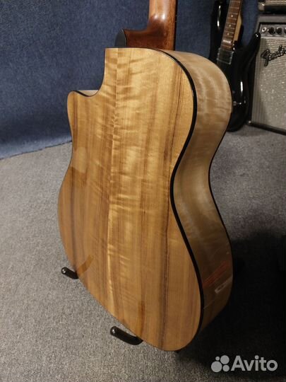 Электроакустическая гитара массив Cort
