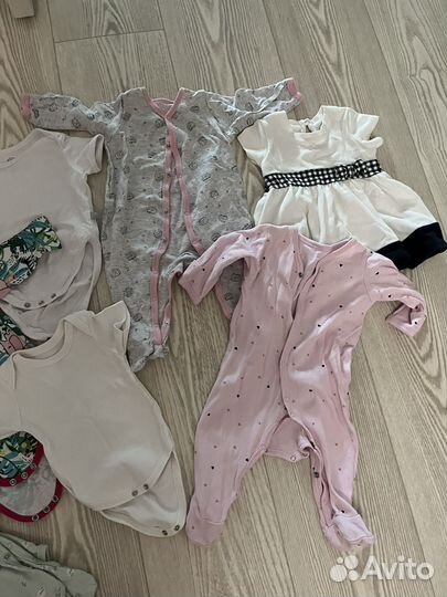 Боди, комбинезоны на девочку от 0 до 6 мес пакетом