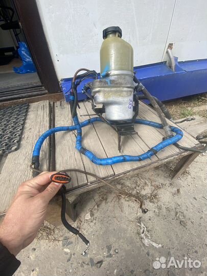 Насос гур TRW Opel Astra H / Zafira B