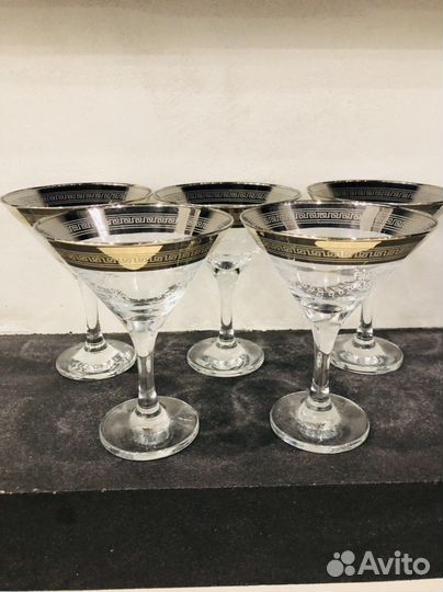 Бокалы под мартини