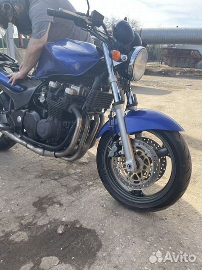 Кавасаки ZR -7