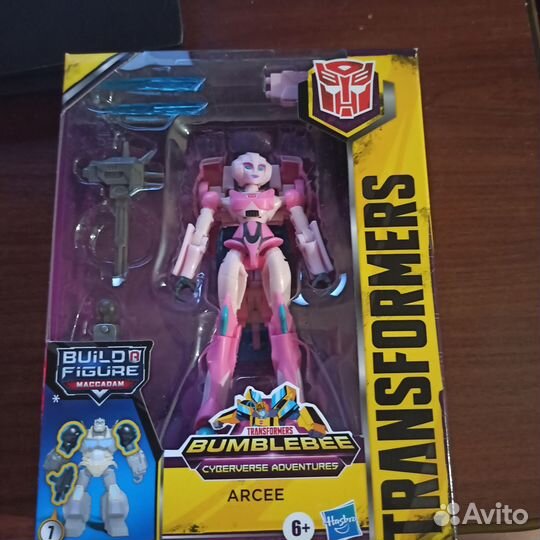 Фигурка Arcee cyberverse