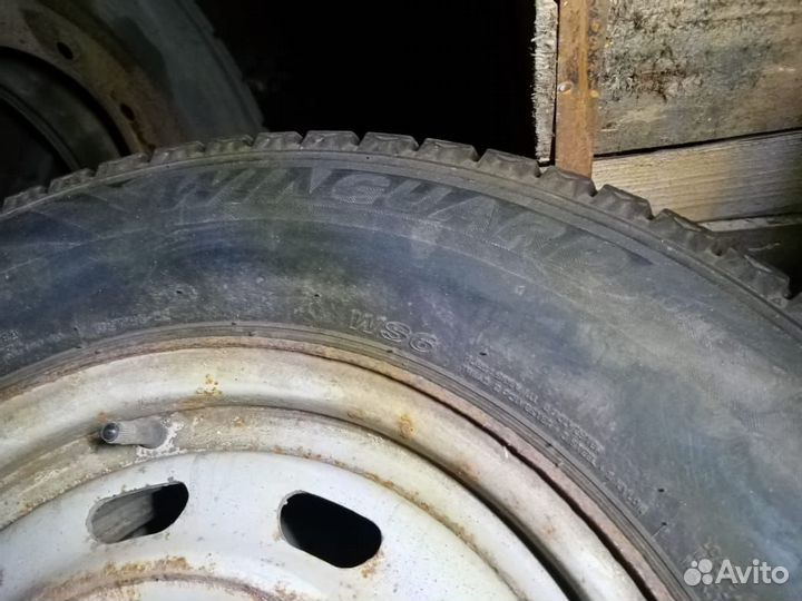 Nexen Winguard Spike WS6 225/75 R16