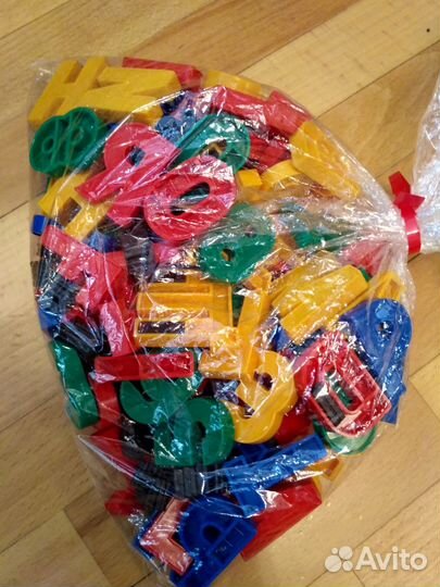 Буквы русские, англ, цифры.много