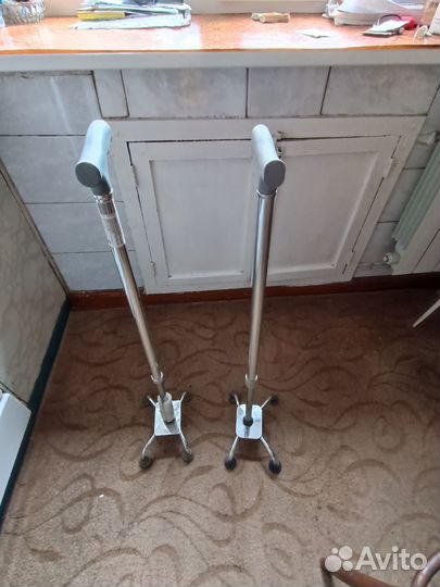 Трость четырех опорная для ходьбы