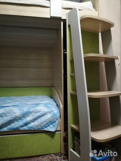 Двухъярусная кровать бу с матрасами