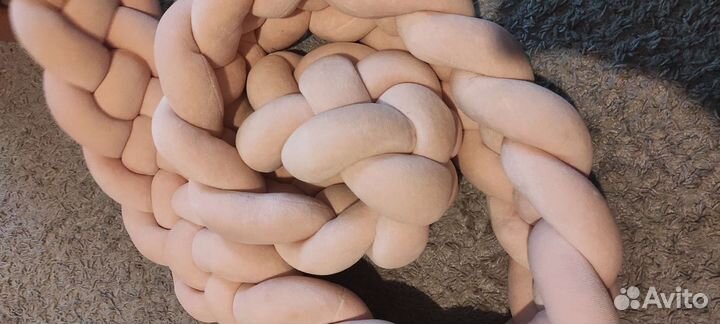 Бортик коса в кроватку