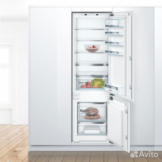 Встраиваемый холодильник Bosch KIS87AFE0