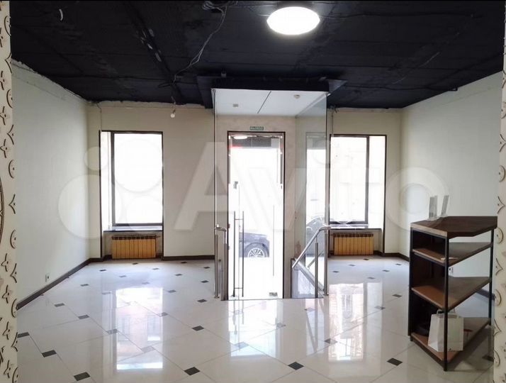 Торговое помещение, 76 м²