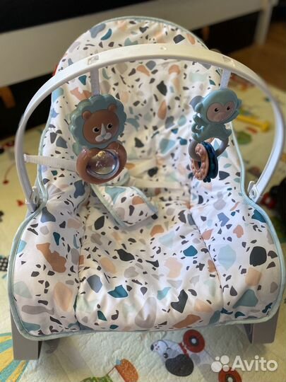 Кресло-качалка Fisher Price GWD39