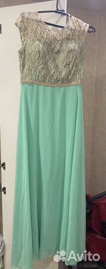 Вечернее платье