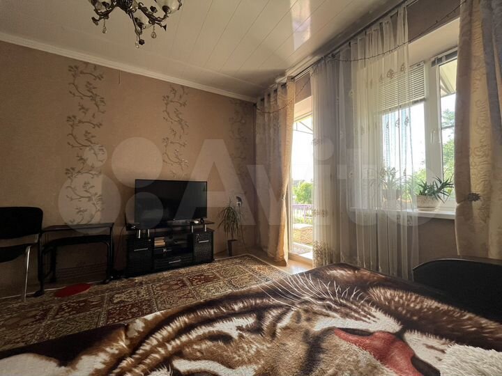 2-к. квартира, 57 м², 2/2 эт.