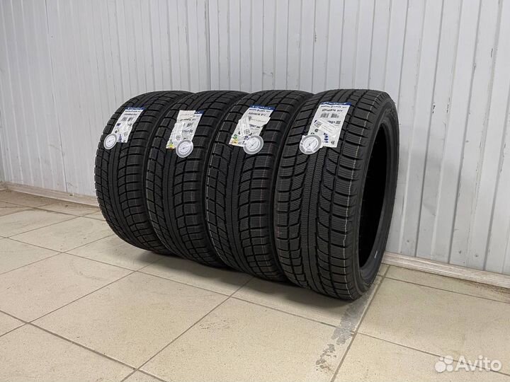 Triangle TR777 215/55 R17
