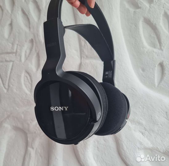 Беспроводные наушники sony