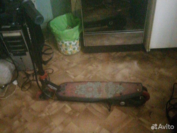 Электрический Самокат детский двухколесный бу