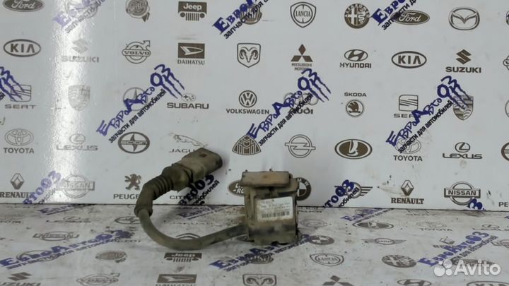 Датчик ускорения с кронштейном и зажимом левый Por