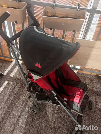 Прогулочная коляска трость maclaren