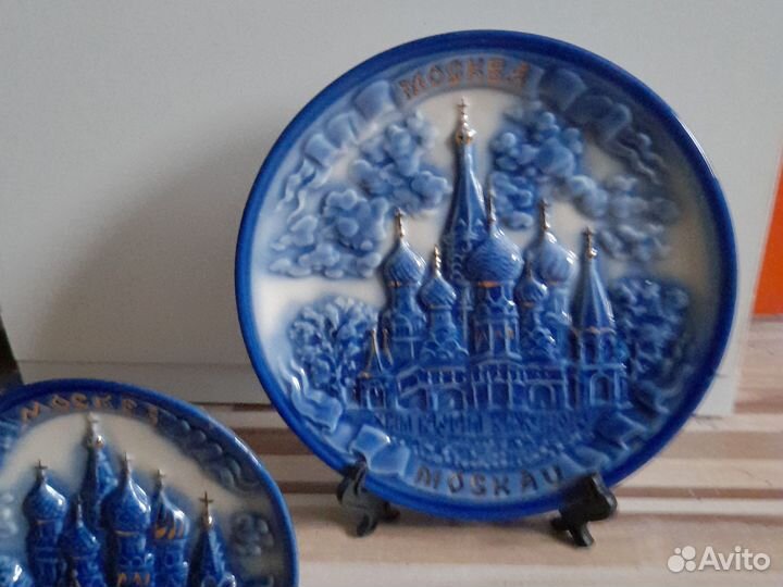 Тарелка сувенирная москва