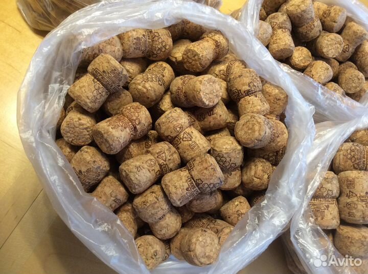 Пробки от шампанского для декора