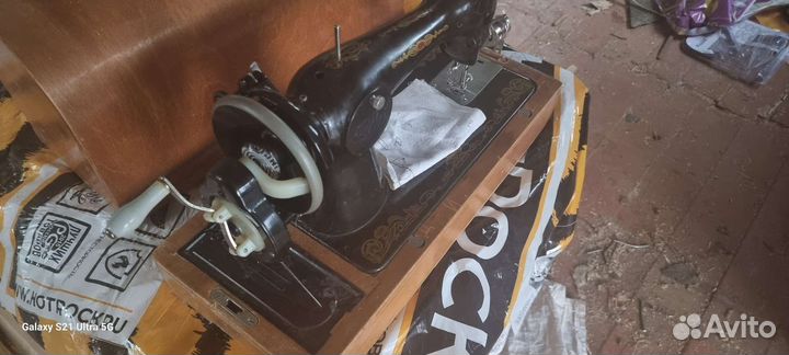 Швейная машина Подольск ручная