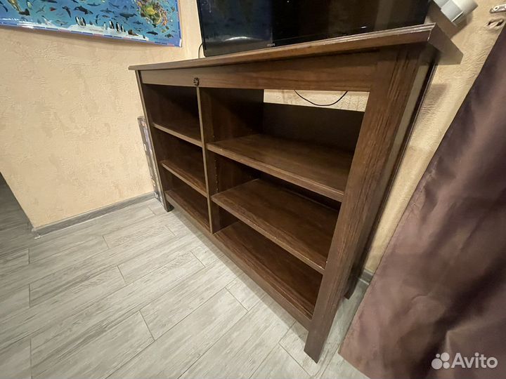 Полка под тв