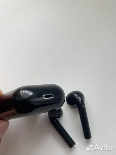 Беспроводные наушники