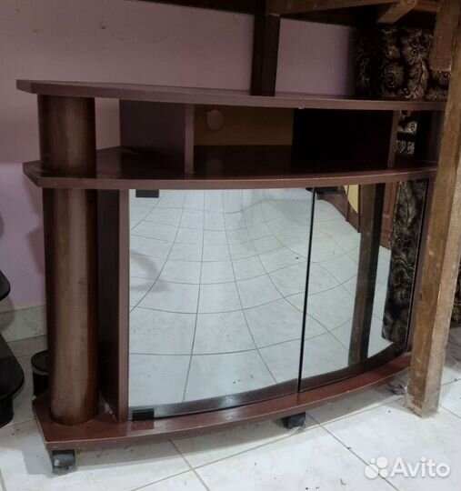 Тумба под телевизор