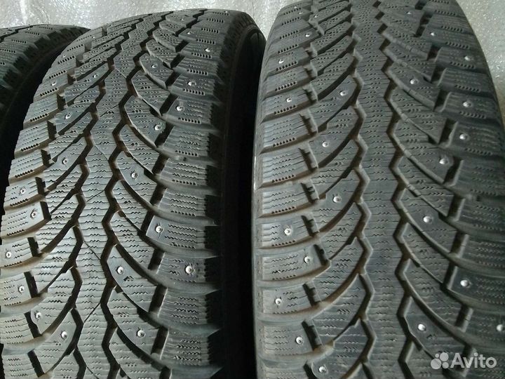 Pirelli Formula Ice 225/65 R17 102T