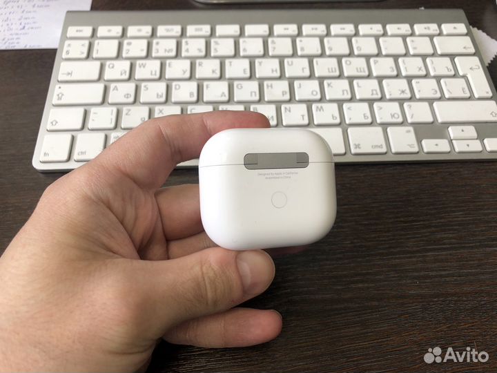 Кейс Apple AirPods 3 (зарядный футляр)